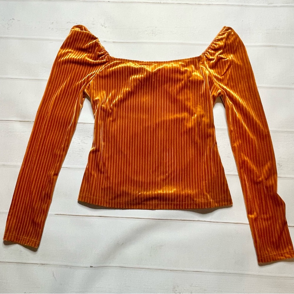 NWT - All in Favor - Women’s Burnt Orange Blouse - Size Large